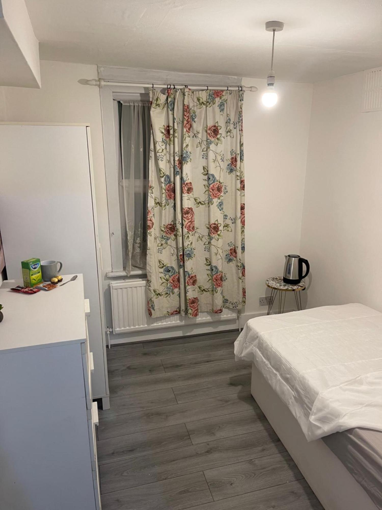 Cozy Rooms 25 Min Liverpool Street Лондон Экстерьер фото
